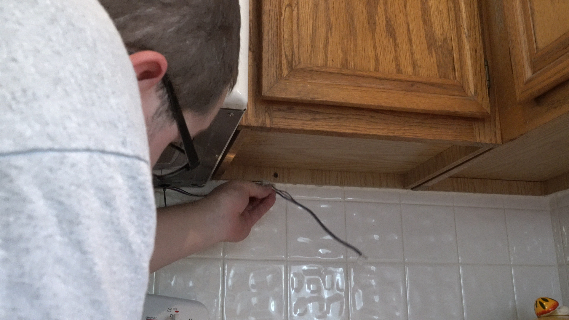 Above-Cabinet and Under-Cabinet LED Lighting: How to Install LED Strip Lights - step 13