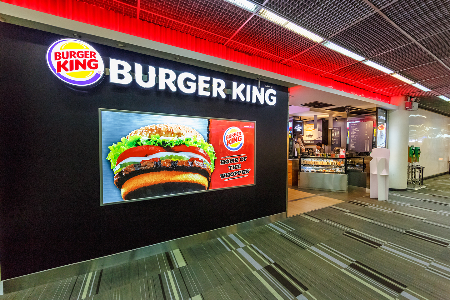 LED restaurant lighting - LED sign modules in channel letters