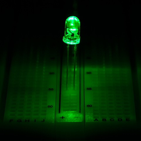 LED GREEN  T 1-3/4 200 pcs 5mm 